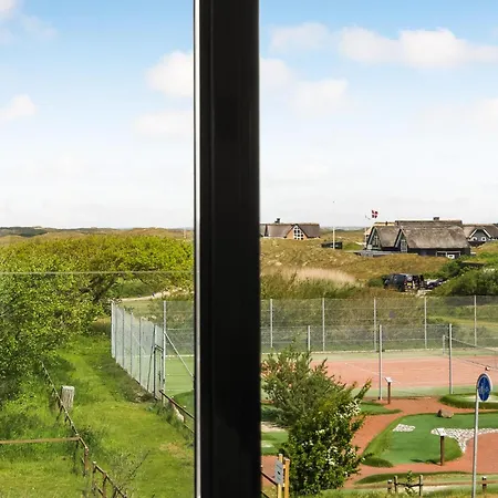 Apartment Bad, Lejl 68